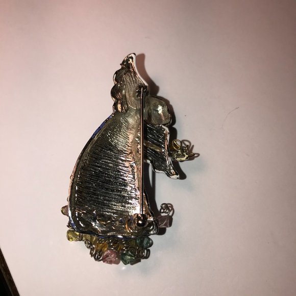 Christmas Angel Pin - Picture 2 of 4